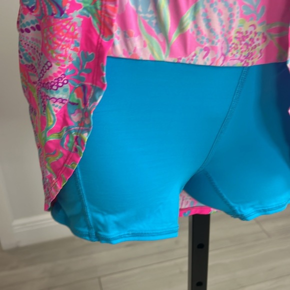 Lilly Pulitzer luxletic tennis skort with built in shorts. - Picture 2 of 7